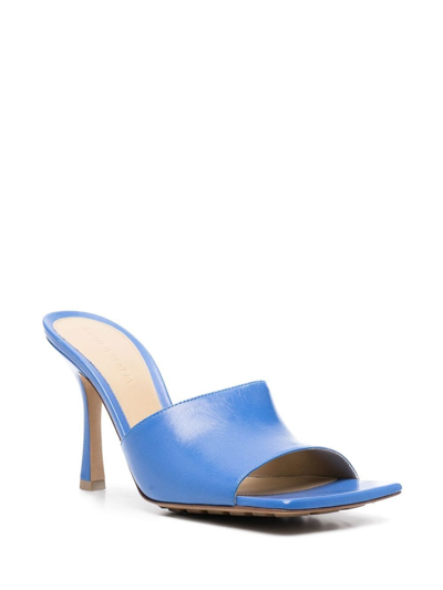 Shop Bottega Veneta Stretch 90mm Sandals In Blau