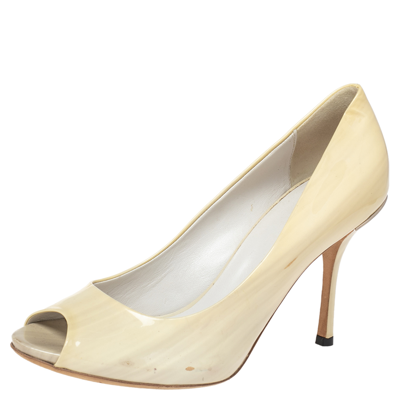 Pre-owned Gucci Cream Patent Leather Peep Toe Pumps Size 38
