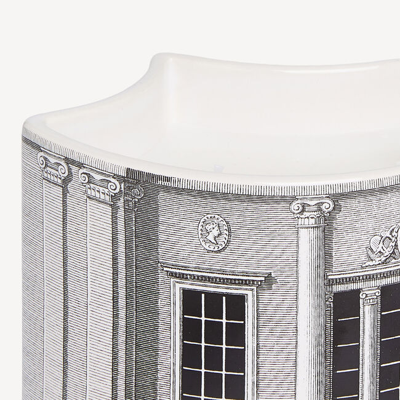 Shop Fornasetti Nel Mentre Vase Scented Candle - Architettura Décor - Immaginazione Fragrance In White/black