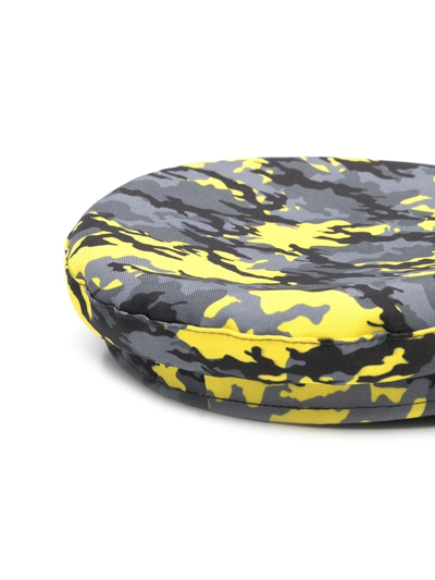 Manokhi Camouflage Print Cap In Grau