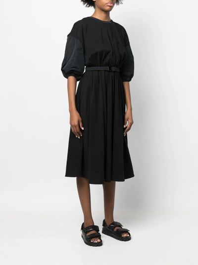 Shop Moncler Belted Cotton Midi Dress In Schwarz