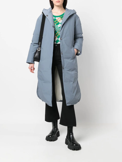 Shop Yves Salomon Tie-fastening Hooded Down Coat In Blue