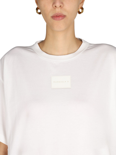 Shop Mm6 Maison Margiela Logo Patch T-shirt In Bianco