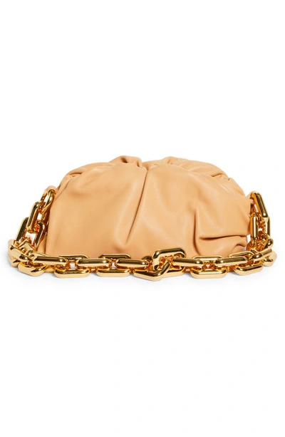 Shop Bottega Veneta Chain Pouch Leather Shoulder Bag In Almond Gold