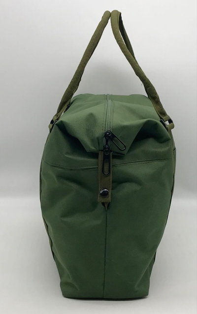 Pre-owned Herschel Overnight Green Strand Duffle Bag