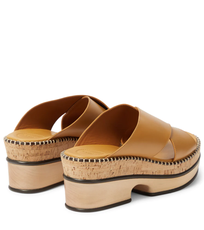 Shop Chloé Laia Leather Sandals In Quiet Brown