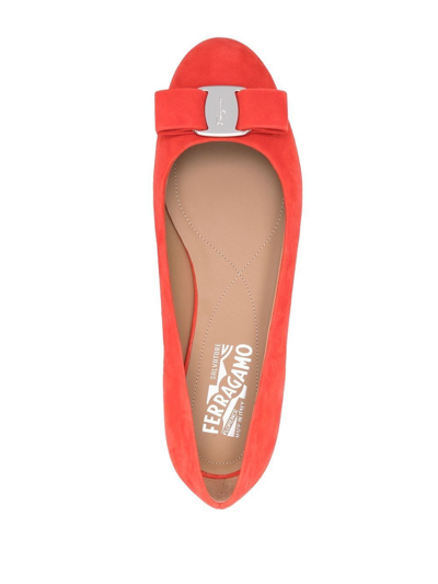 Ferragamo Logo-plaque Ballerina Shoes In Red