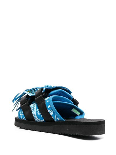 Shop Alanui X Suicoke Paisley-print Fringed Sandals In Blau