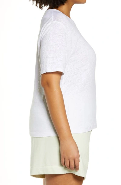Shop Vince Relaxed Linen Crewneck T-shirt In Optic White