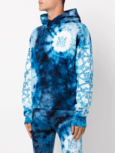 Shop Amiri Tie-dye Logo-print Cotton Hoodie In Blau