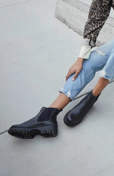 Linea Paolo Tokio Lug Sole Chelsea Boot In Black