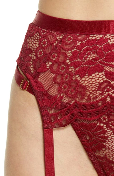 Coquette Underwire Bra, Garter Belt & Thong Set In Ruby
