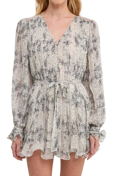 Endless Rose Speckled Pleated V-neck Romper In White/ Black