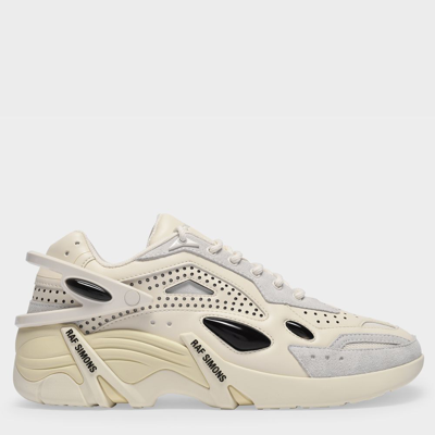 Shop Raf Simons Cylon 21 Baskets In Beige