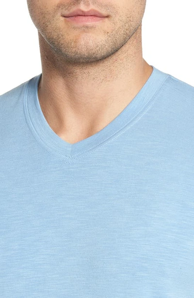 Travismathew Cloud Trim Fit Slubbed T-shirt In Sleet