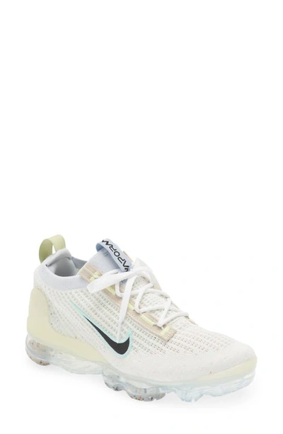 White shop vapormax kids