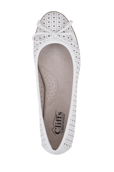 Cliffs By White Mountain C31479w Womens Bow Manmade Flat Shoes In White/burnished/smooth