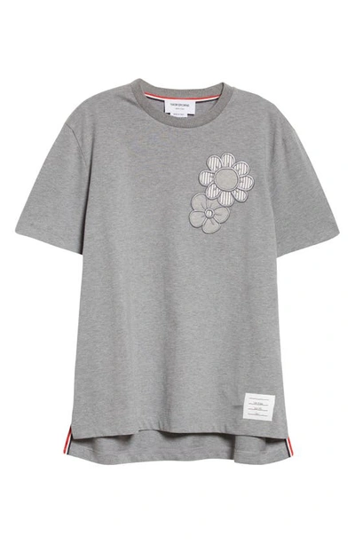 Shop Thom Browne Relaxed Fit Floral Appliqué T-shirt In Medium Grey