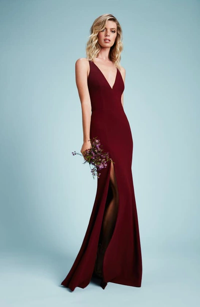 Dress The Population Iris Slit Crepe Gown In Burgundy