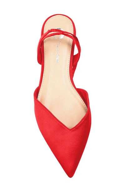 Journee Collection Lace-up Pointed-toe Flat In Red