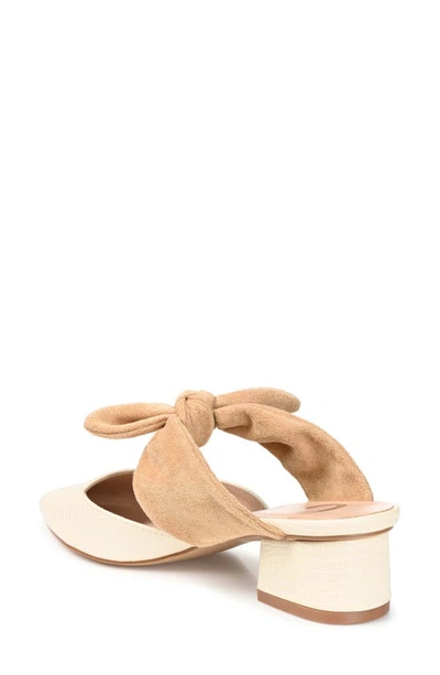 Journee Collection Melora Womens Pointed Mules In Off White