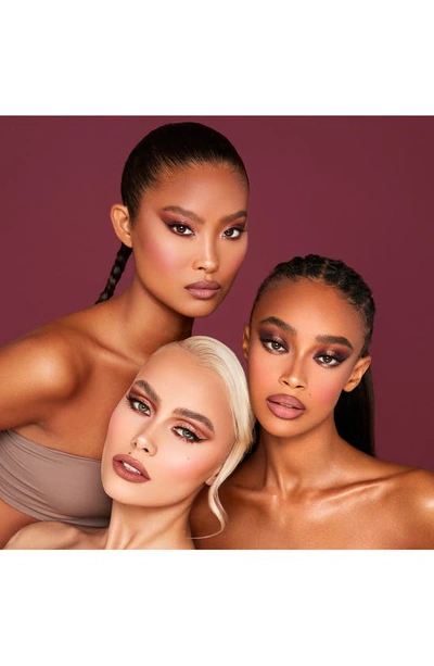Kylie Skin Pressed Powder Palette In Mauve