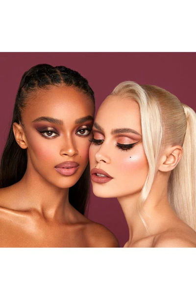Kylie Skin Pressed Powder Palette In Mauve