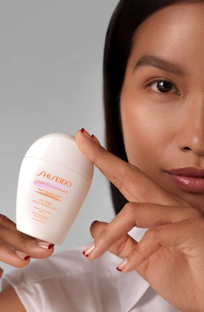 Shiseido Mini Urban Environment Oil-free Spf 42 Face Sunscreen With Hyaluronic Acid 1 oz/ 30 ml