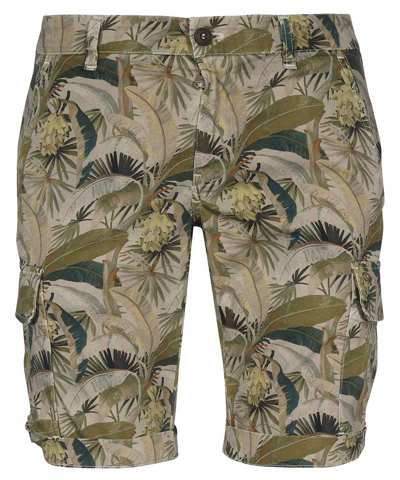 Shop Mason's Banana Pattern Regular Shorts In Green