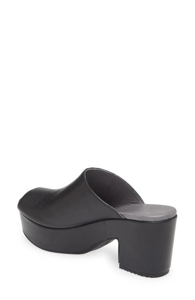 Chocolat Blu Platform Slide Sandal In Black Leather