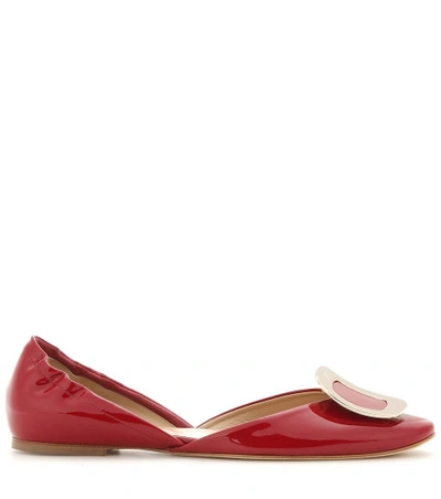 Shop Roger Vivier Chips Patent Leather Ballerinas In Red