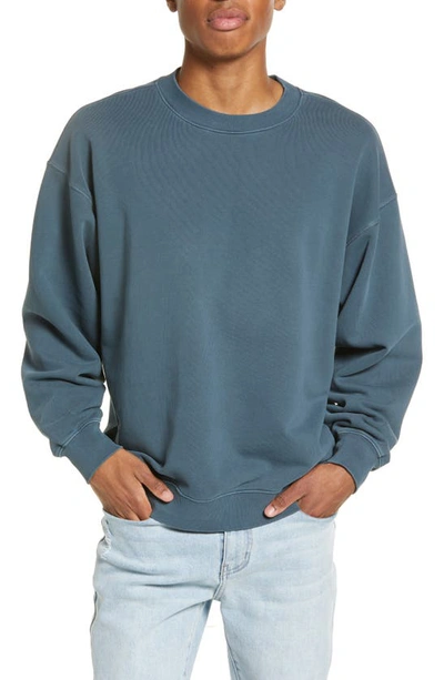 Shop Elwood Core Oversize Crewneck Sweatshirt In Vintage Navy