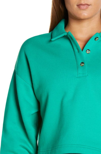 Alo Yoga Polo Henley Fleece Sweater In Green Emerald