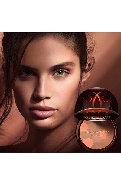 Guerlain Terracotta Light Healthy Glow Bronzer 02 0.35 oz/ 10g In 02 Medium Cool