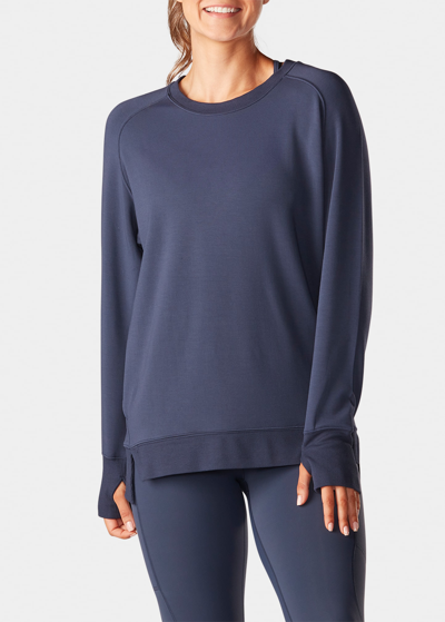 Shop Tavi Noir Raglan-sleeve Sweatshirt In Navy
