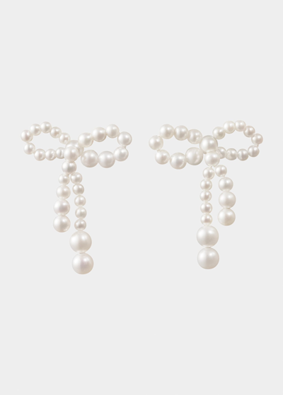 Shop Sophie Bille Brahe Rosette De Perles Small Bow Earrings In Freshwater Pearls In Yg