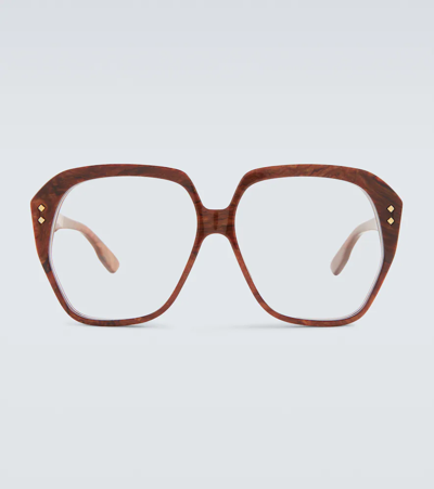 Shop Gucci Oversized Geometric Glasses In Brown-brown-yellow