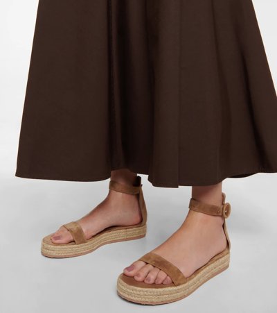 Gianvito Rossi Portofino Suede Espadrille Sandals In Camel+natural