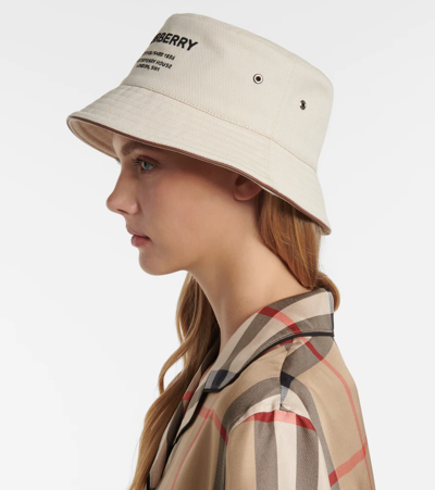 Burberry Off-white Horseferry Motif Bucket Hat In Natural | ModeSens