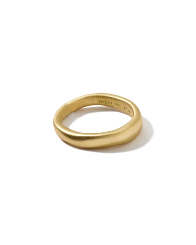 Shop Ippolita Matte Wide Squiggle Ring In 18k Gold In Yellow Gold