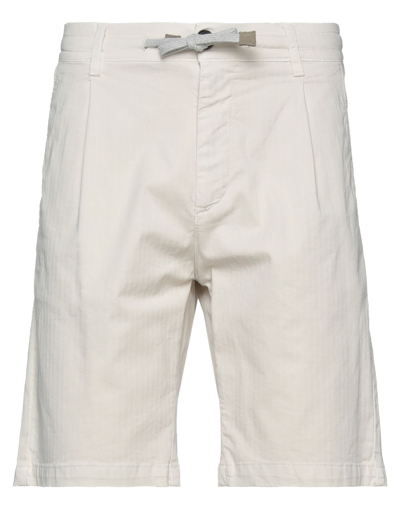 Shop Eleventy Shorts & Bermuda Shorts In Beige