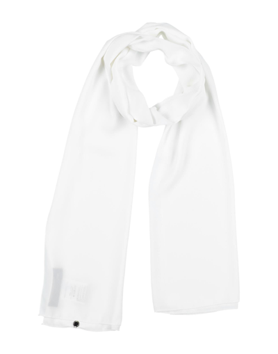 Shop Carla Montanarini Woman Scarf White Size - Polyester