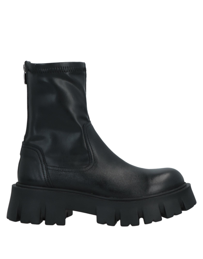 Inuovo Ankle Boots In Black | ModeSens