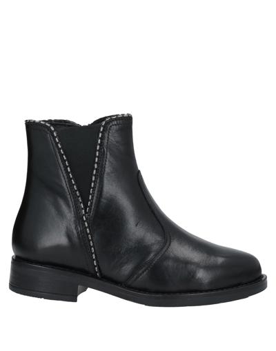 Shop Oroscuro Woman Ankle Boots Black Size 6 Calfskin