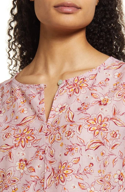 Shop Beachlunchlounge Jessa Border Print Cotton Top In Dusty Lilies