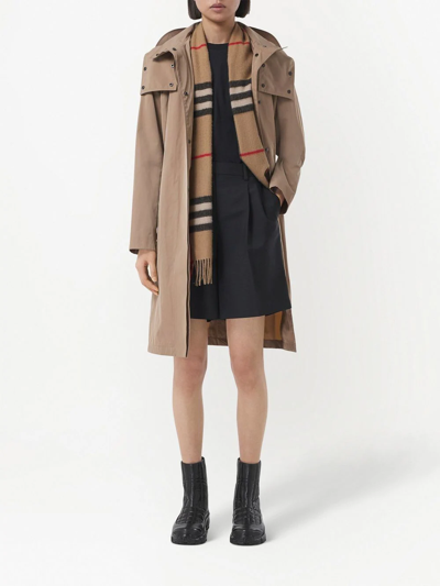 Burberry The Classic Check Cashmere Scarf In Neutrals