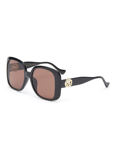 Shop Gucci Oversize D Frame Logo Chained Sunglasses In Black