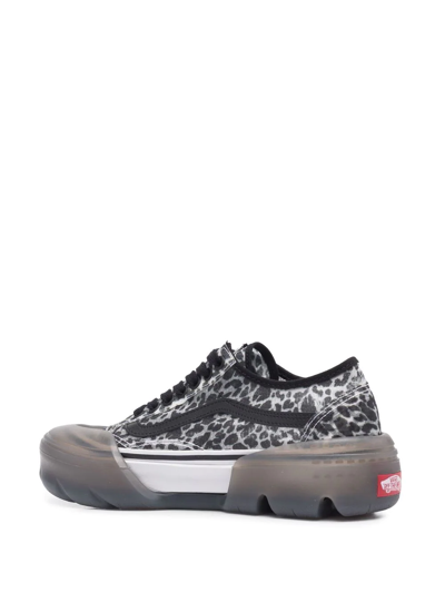 Vans Old Skool Leopard-print Sneakers In Grau