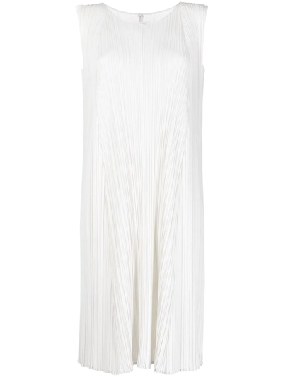 Shop Issey Miyake Mellow Pleated Midi Dress In Weiss