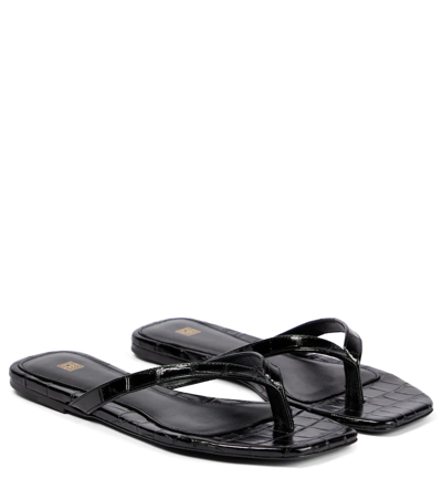 Shop Totême Croc-effect Leather Thong Sandals In Black Croco